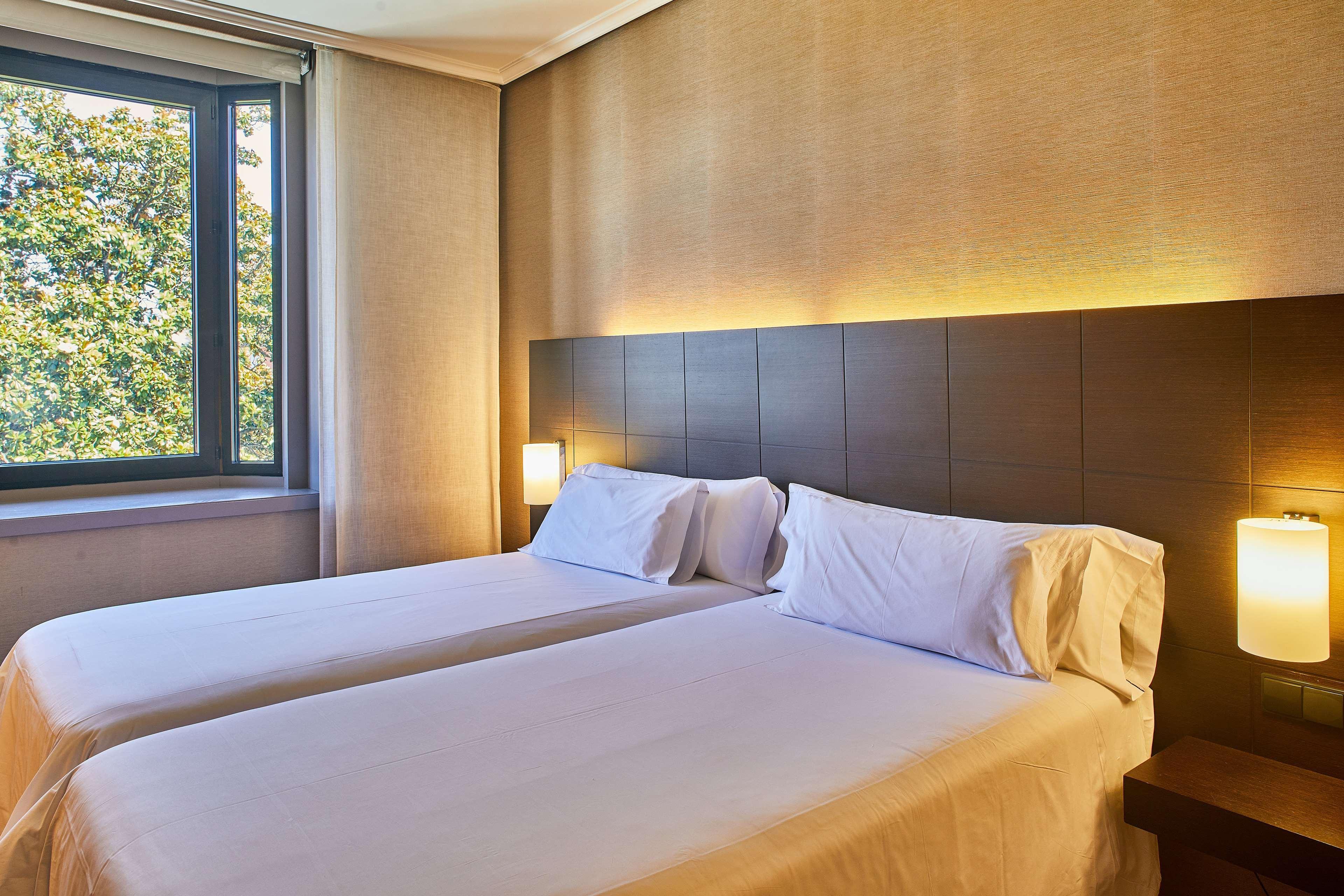 Silken Gran Hotel 4*